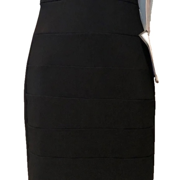 Emerald Sundae Black Banded V-Neck Evening Gown Chain Link Formal Maxi Dress - Picture 5 of 14